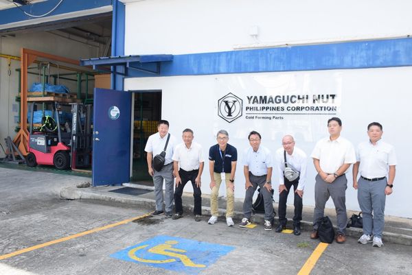 Yamaguchi Nut Philippines Corporation の工場内の様子
